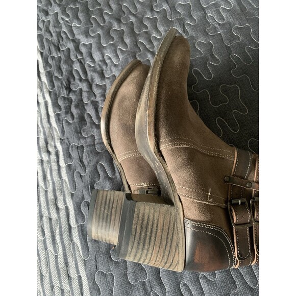 Freebird Brown and Tan Ankle Boots - Picture 11 of 16